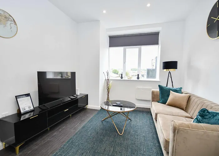 Fabulous Compact 1 Bedroom In